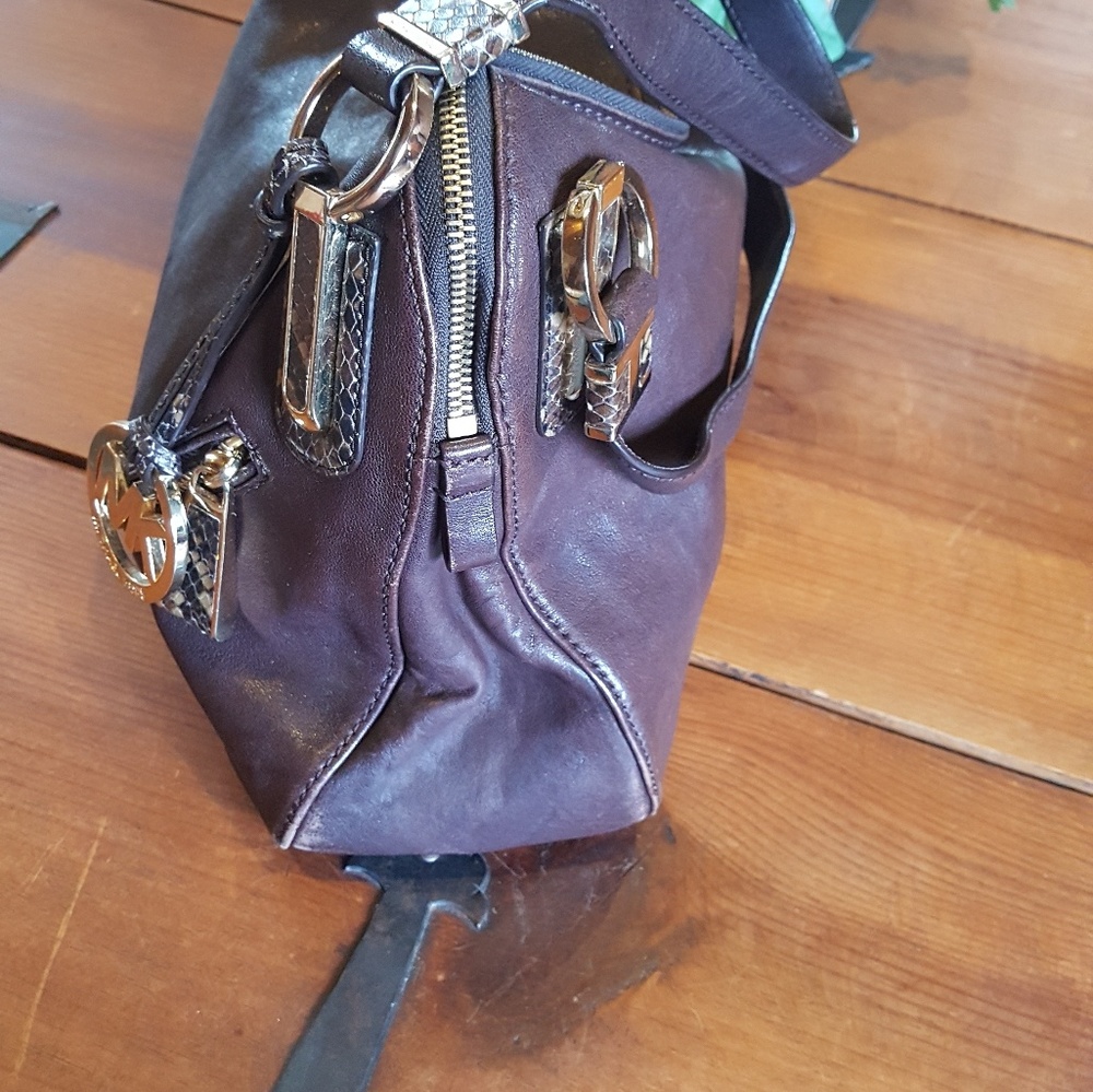 Handbag - Picture 2 of 7